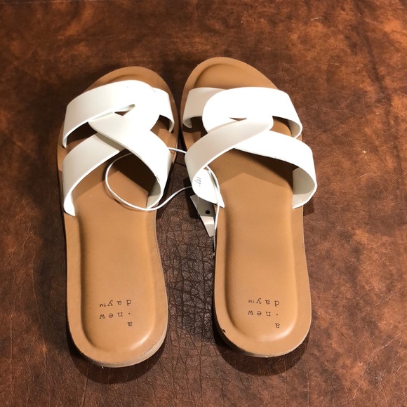 TRINA Flat White Slip On Sandals - Picture 6 of 6